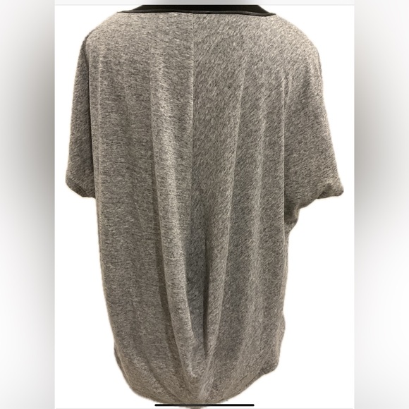 Halston Gray Roomy short roomy sleeves with faux trim neckline . - Picture 2 of 6